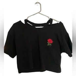 Women’s/Teen Black Rose Crop Top (Size: S)